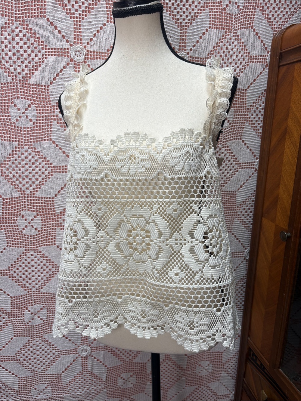 Lace Crochet Tank Top - Cream